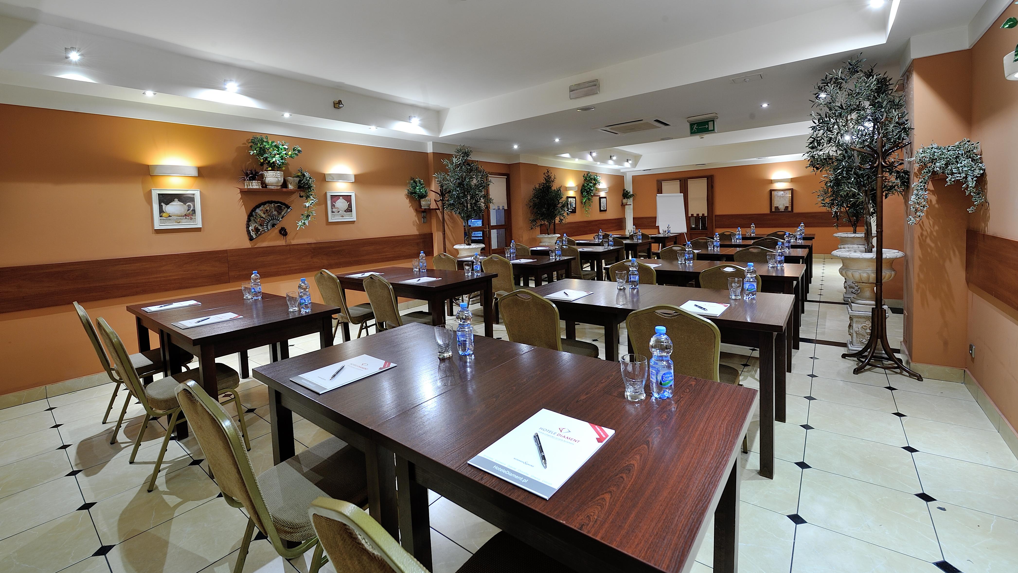 Hotel Diament Vacanza Katowice - Siemianowice Семяновице-Слёнске Экстерьер фото