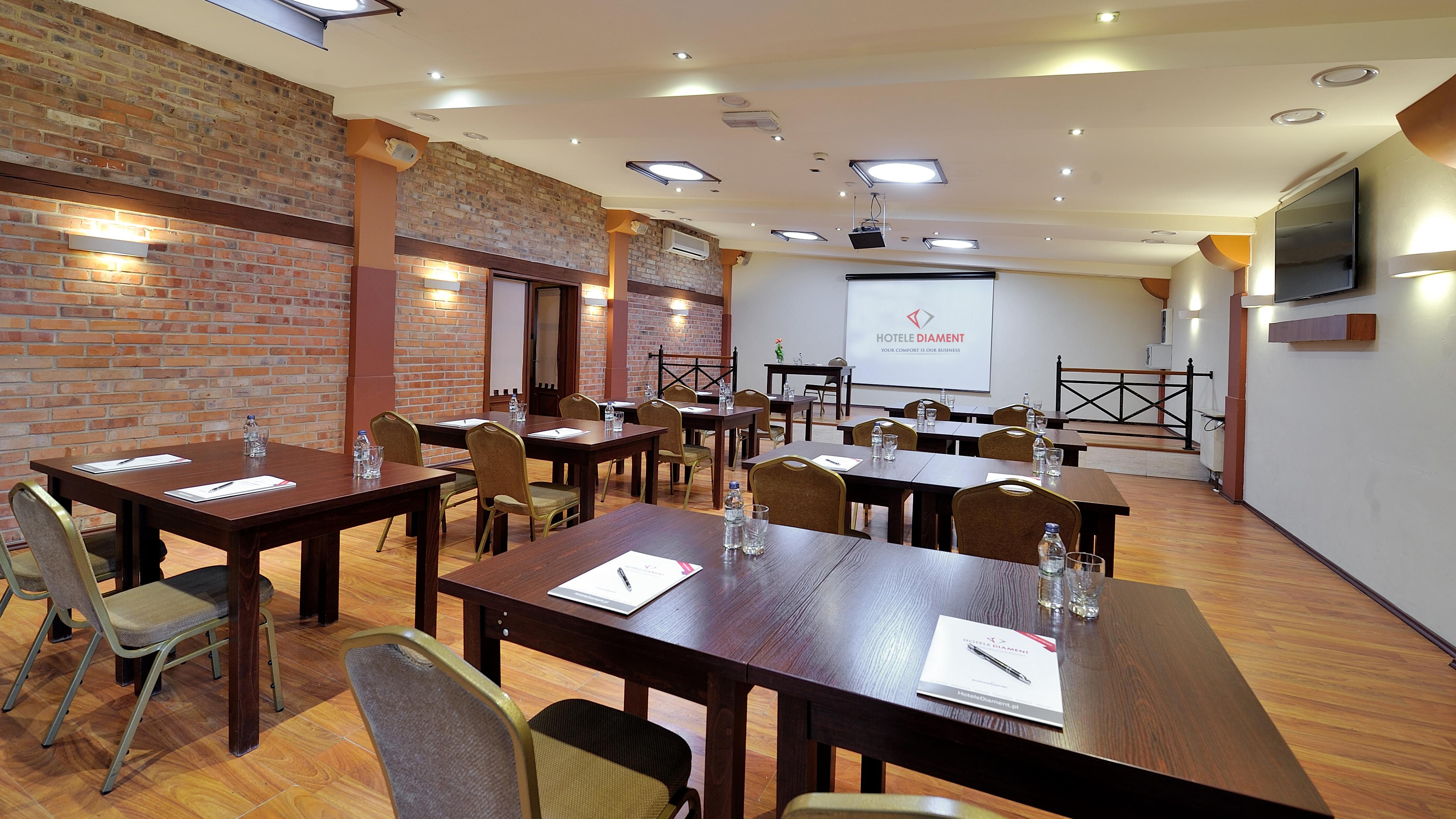 Hotel Diament Vacanza Katowice - Siemianowice Семяновице-Слёнске Экстерьер фото