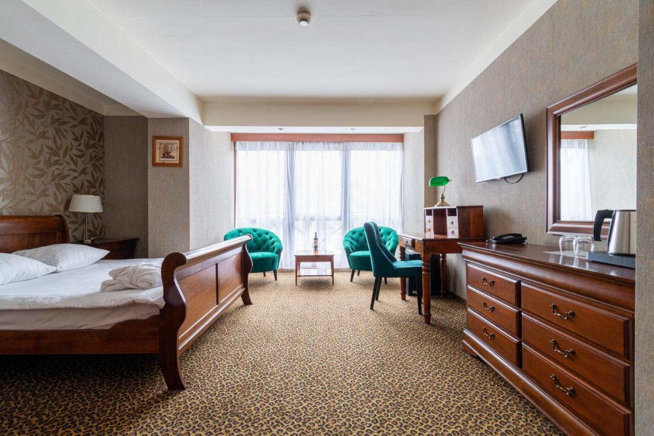 Hotel Diament Vacanza Katowice - Siemianowice Семяновице-Слёнске Экстерьер фото