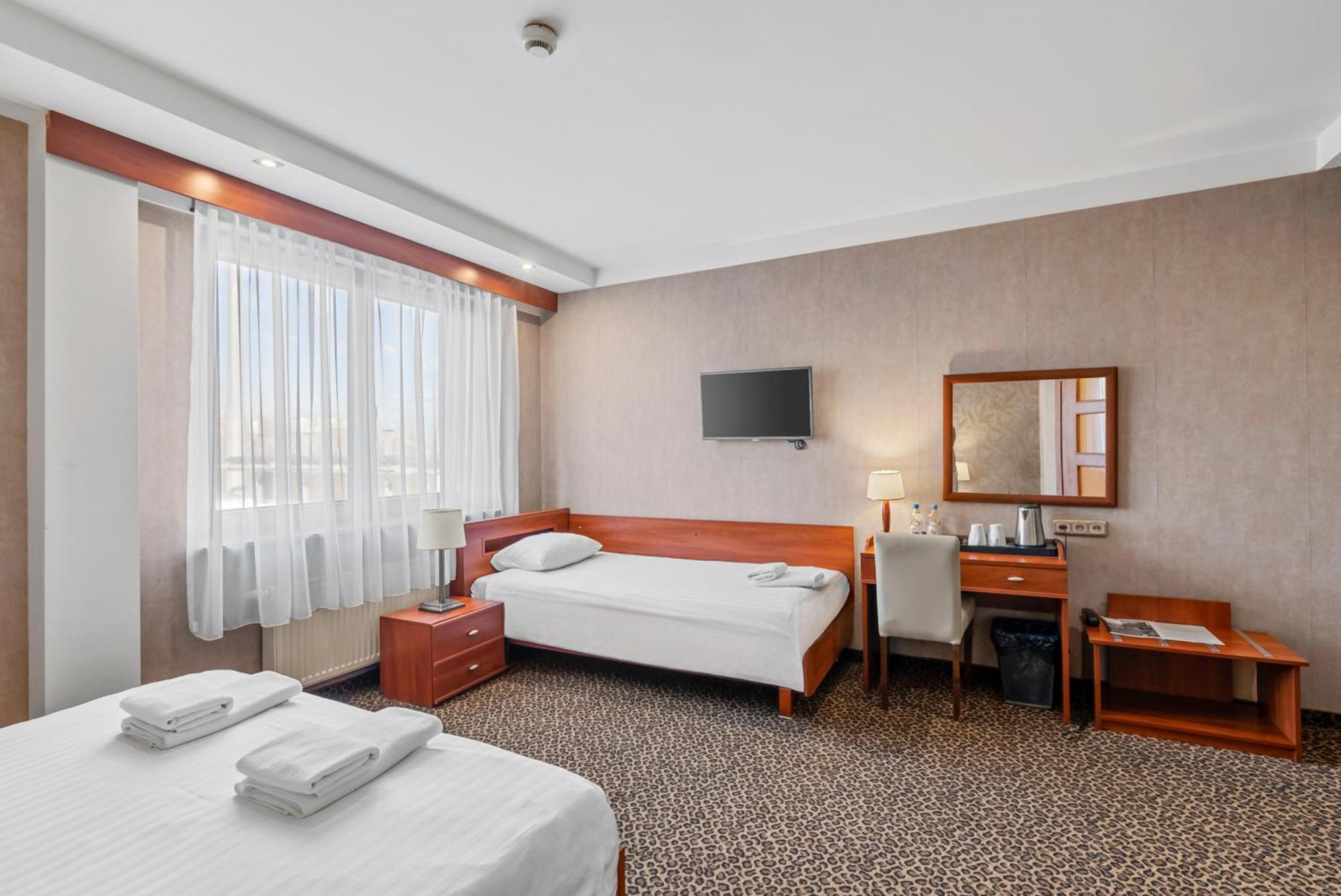 Hotel Diament Vacanza Katowice - Siemianowice Семяновице-Слёнске Экстерьер фото
