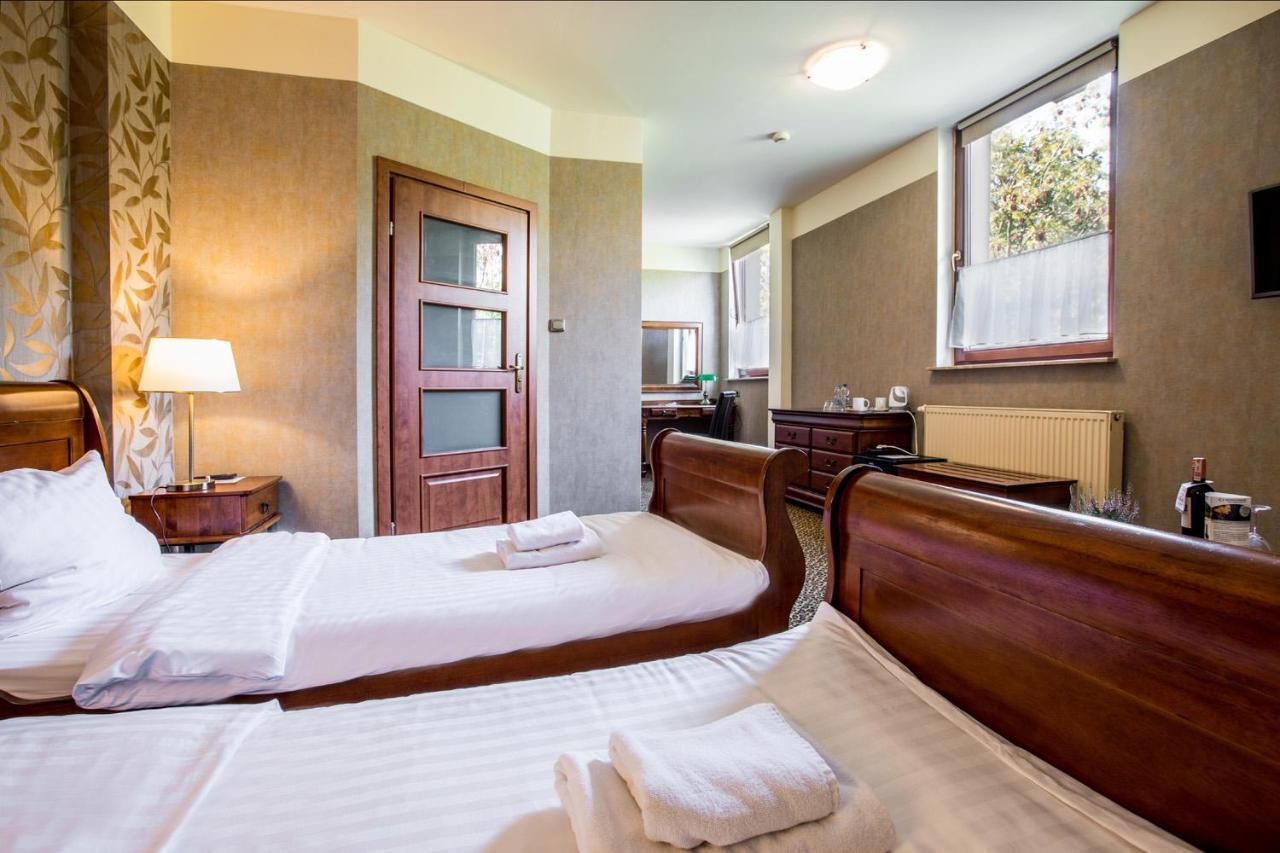 Hotel Diament Vacanza Katowice - Siemianowice Семяновице-Слёнске Экстерьер фото
